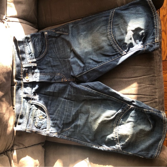 H&M short loose jean pant. - Picture 1 of 3